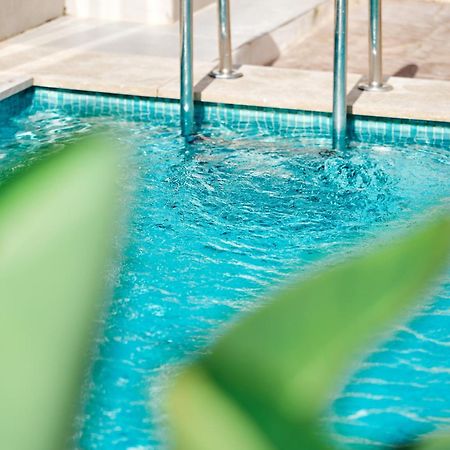 Bluewater Hotel 콜로니아 산트 호르디 외부 사진